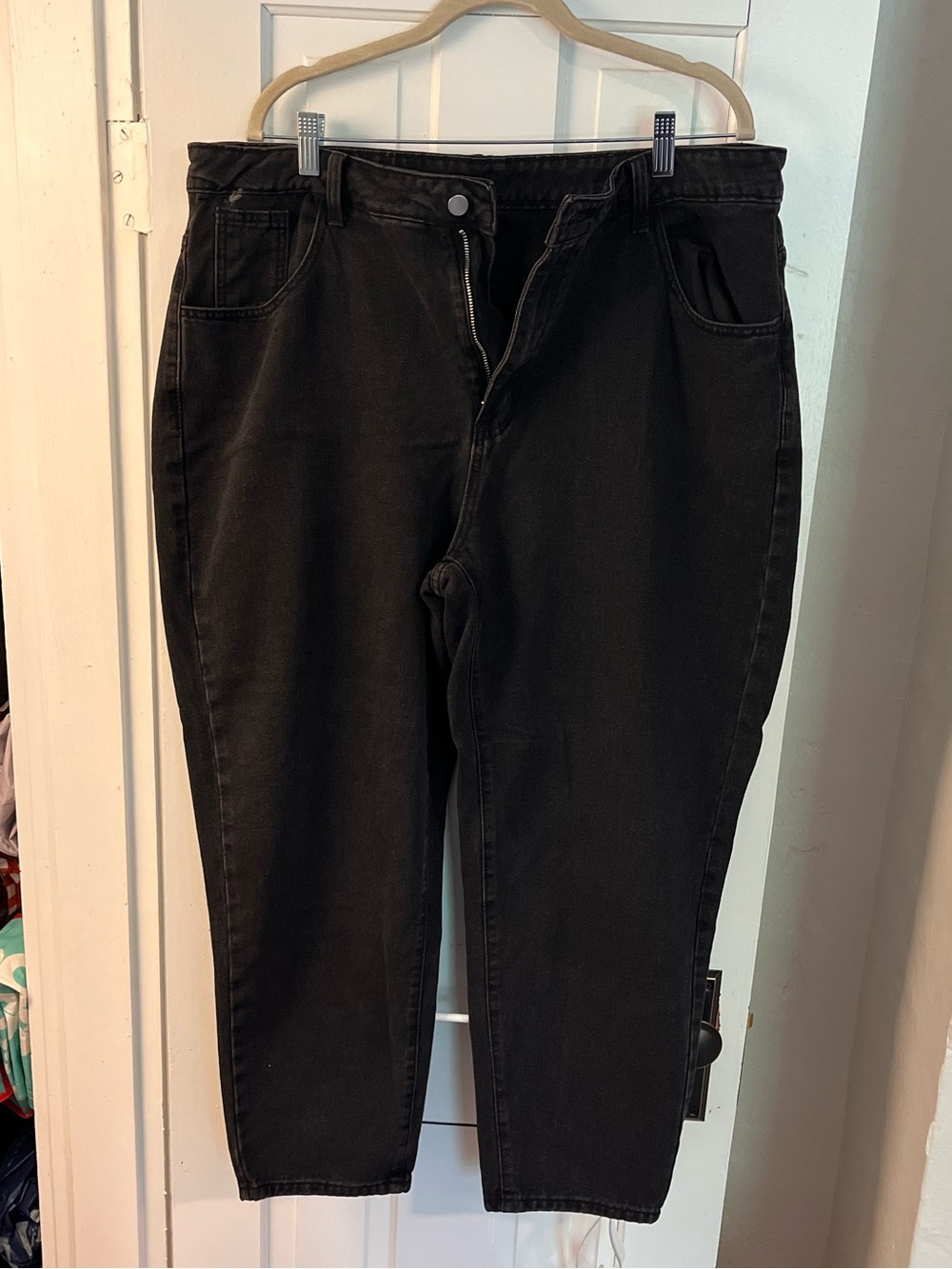 Black High-Waist Women's Jeans